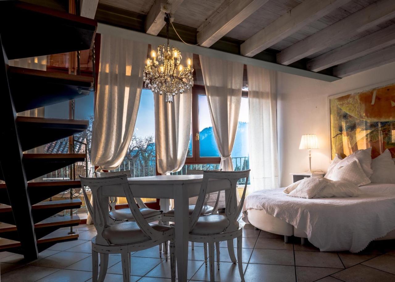 アッフィ Relais Il Pignoゲストハウス エクステリア 写真